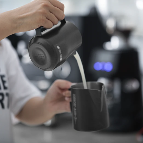 Mhw-3Bomber Turbo Milk Pitcher 450ml - Matte Black