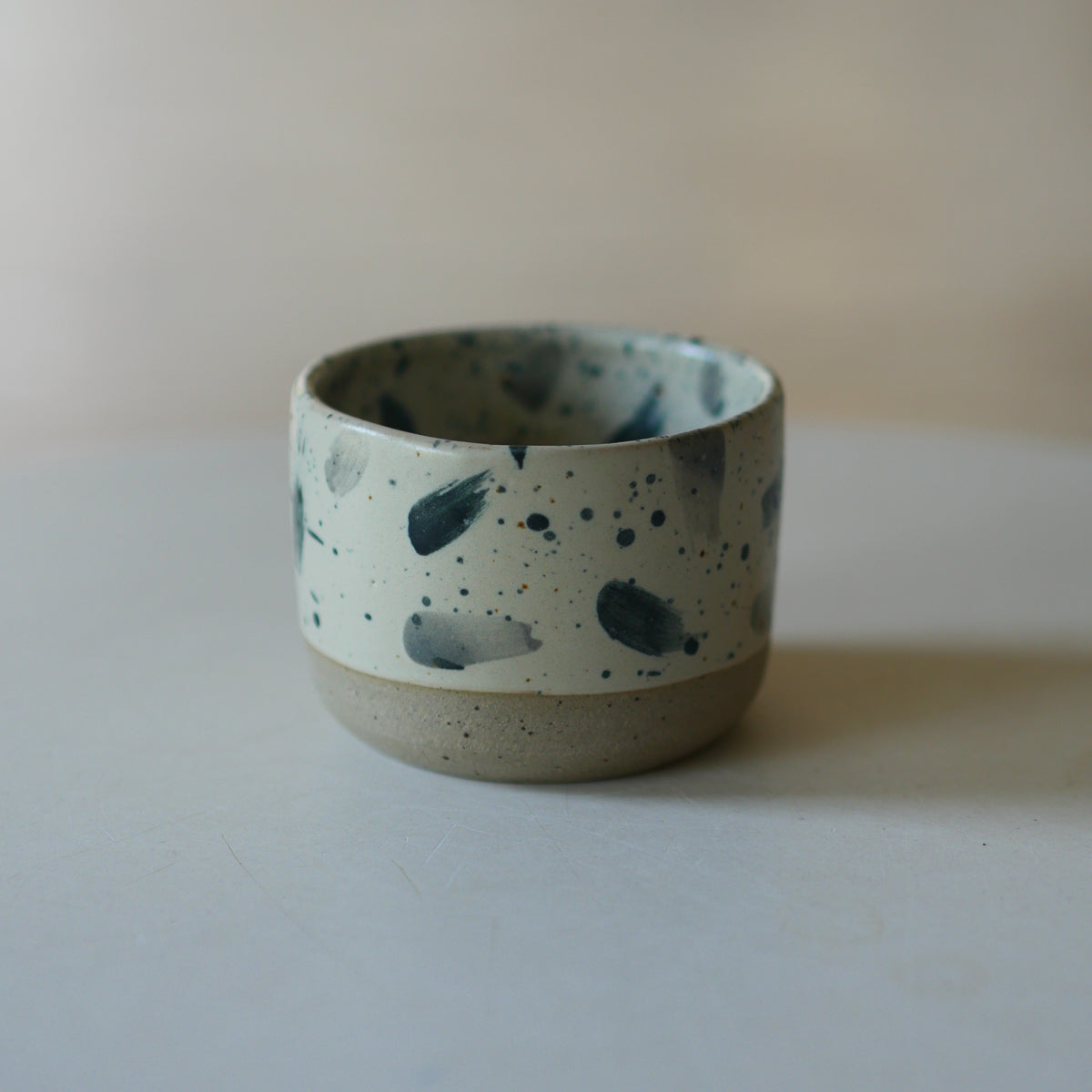 Kaloka C11 M Bone